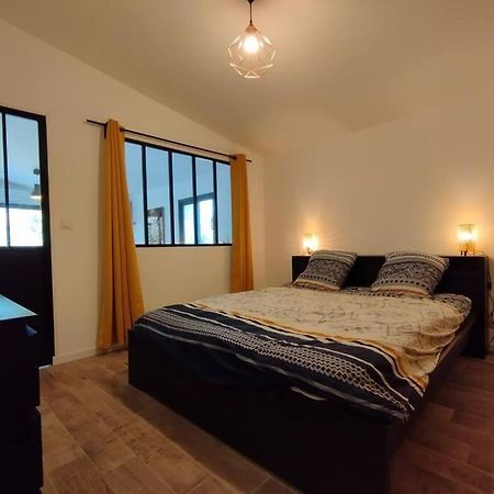 Appartement Avec Jardin Privatif Cuers Kültér fotó