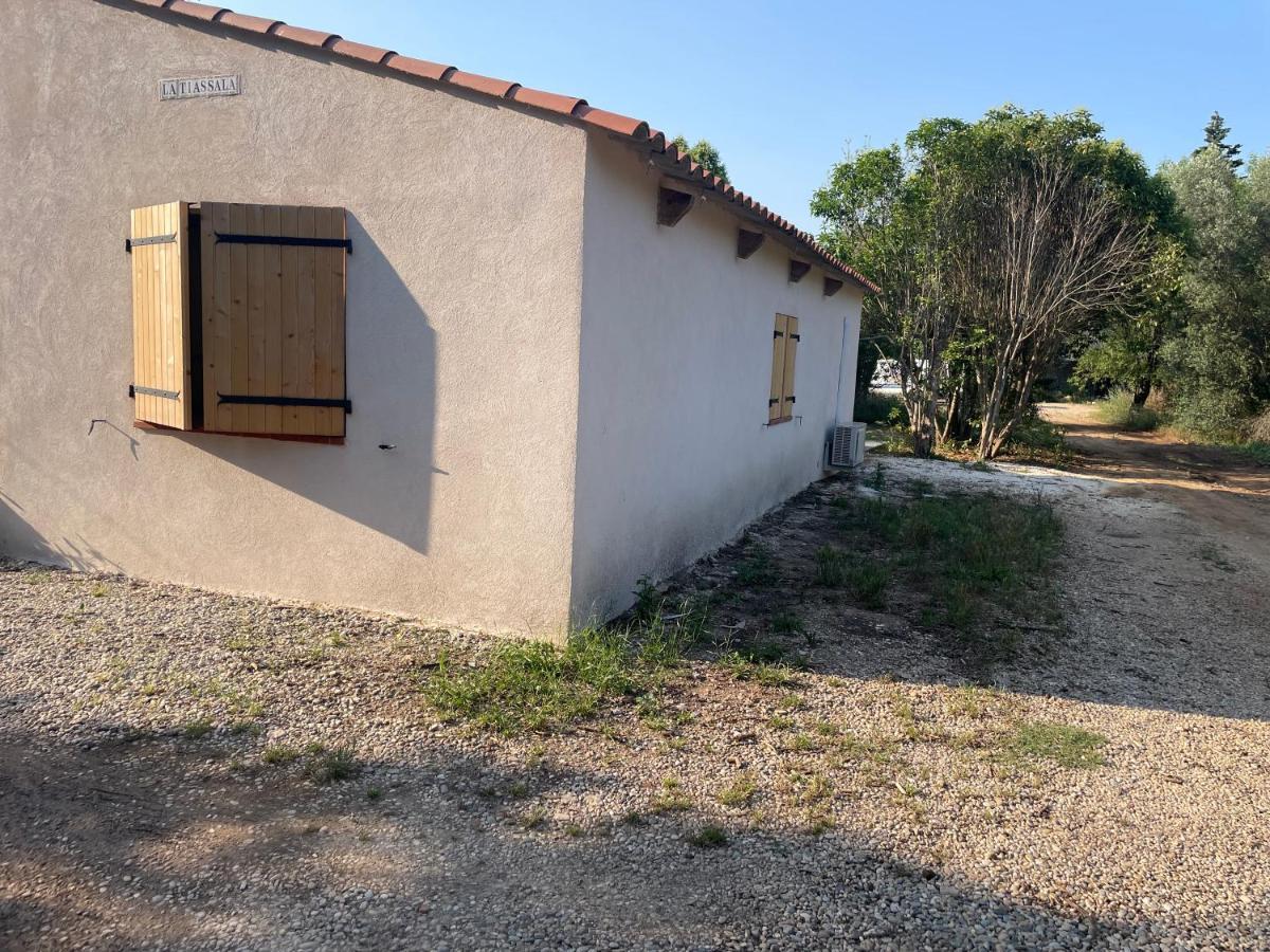 Appartement Avec Jardin Privatif Cuers Kültér fotó